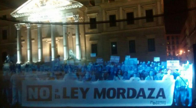 04-12-spains-hologram-protesters-are-not-a-good-thing